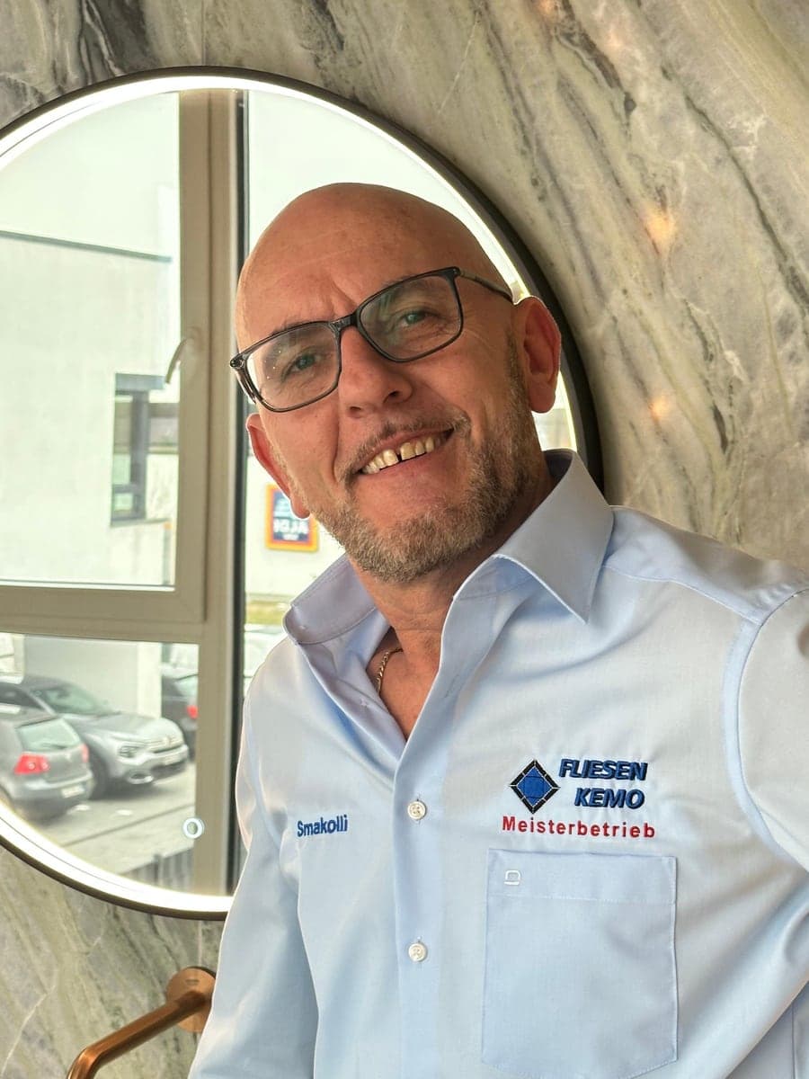 Ekrem Smakolli
